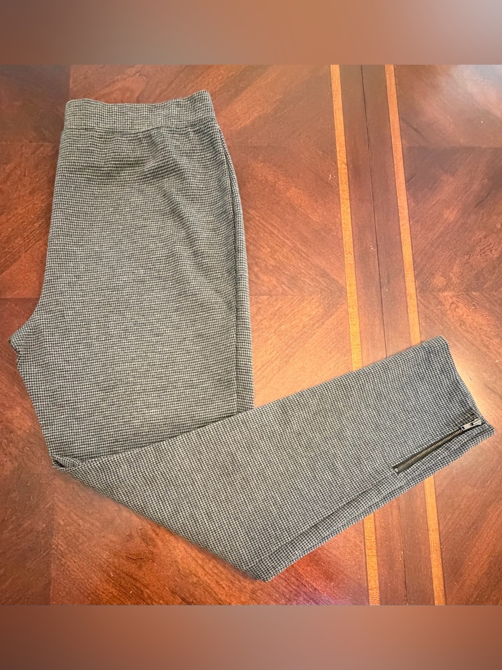 Talbots Black and Gray Micro-Check Houndstooth Ankle Pants w/ Side Zipper Size L